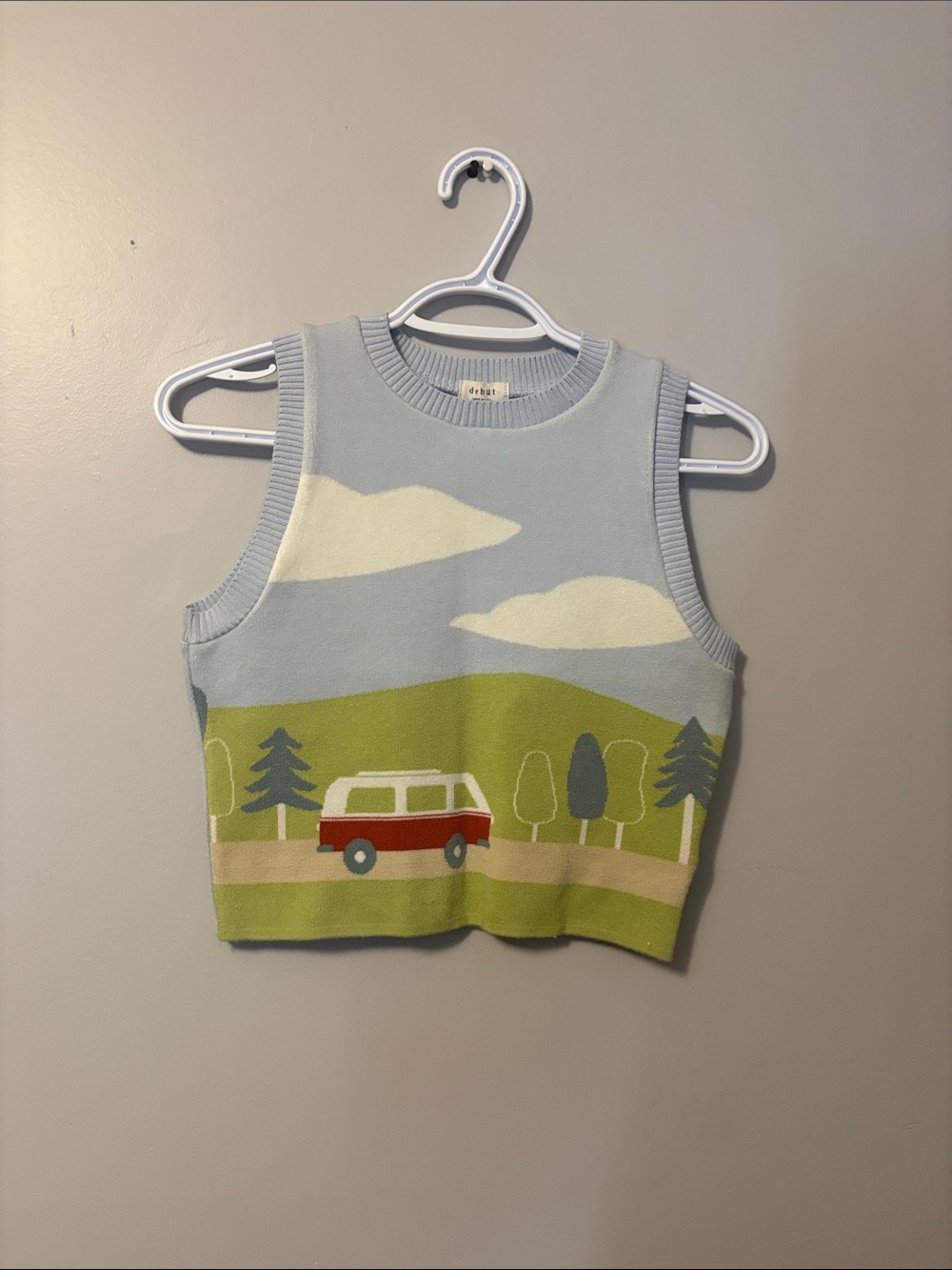 Debut Cropped Caravan Vest